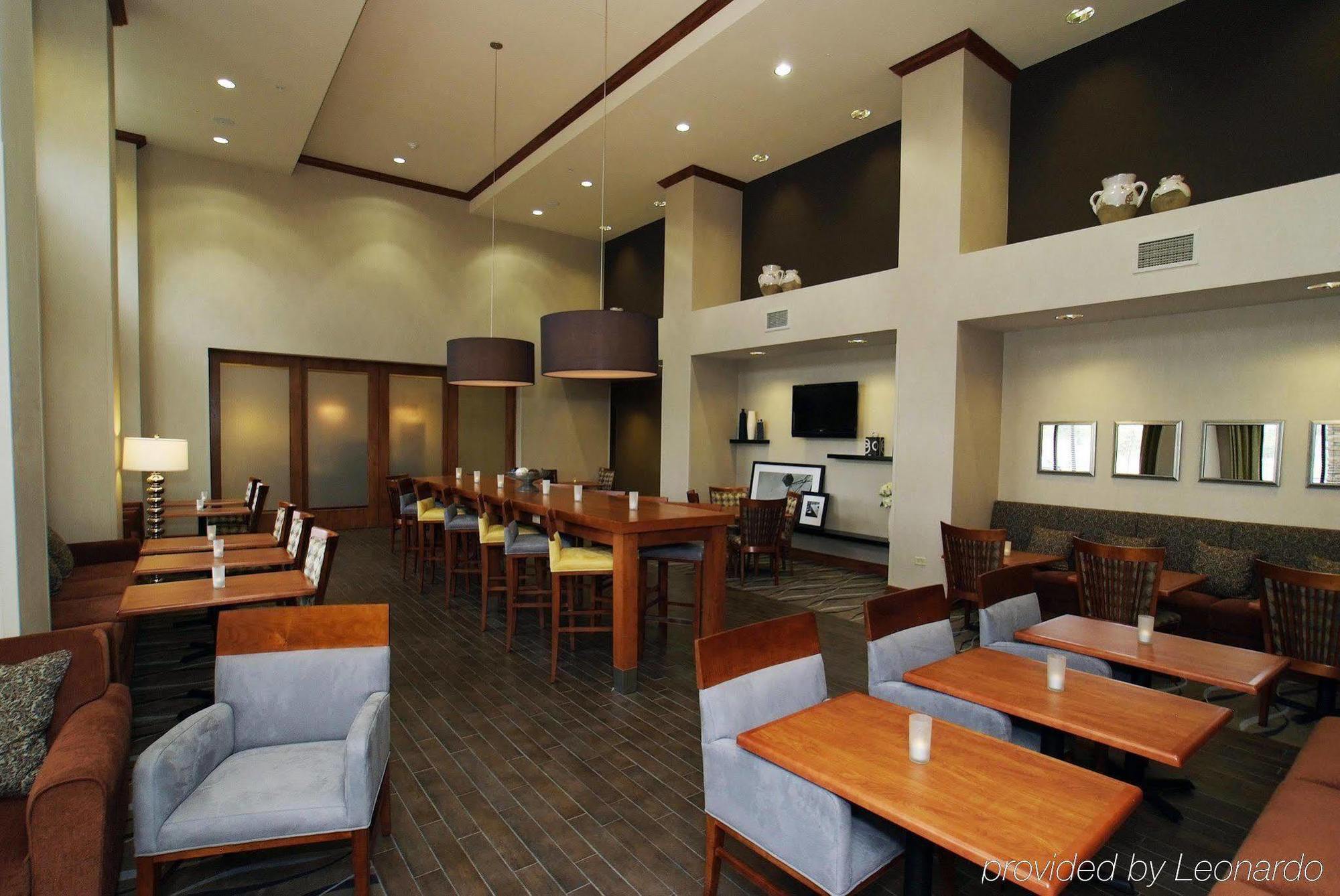 Hampton Inn & Suites Chicago Deer Park Restaurante foto